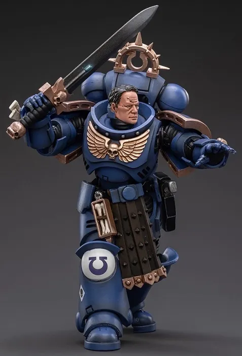 Ultramarines Primaris Lieutenant Amulius 1/18 Scale | Warhammer 40K | Joy Toy
