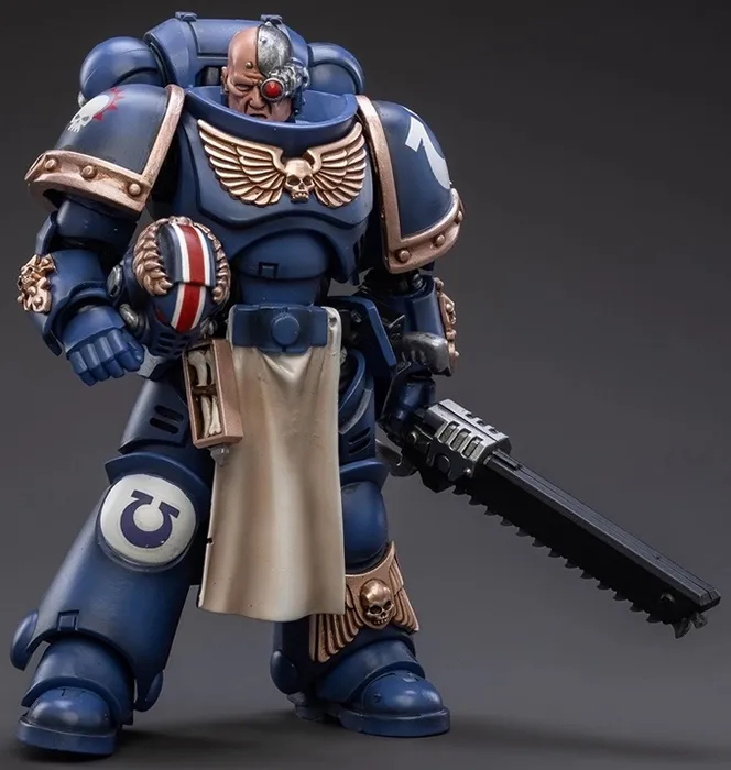 Ultramarines Primaris Lieutenant Horatius 1/18 Scale | Warhammer 40K | Joy Toy