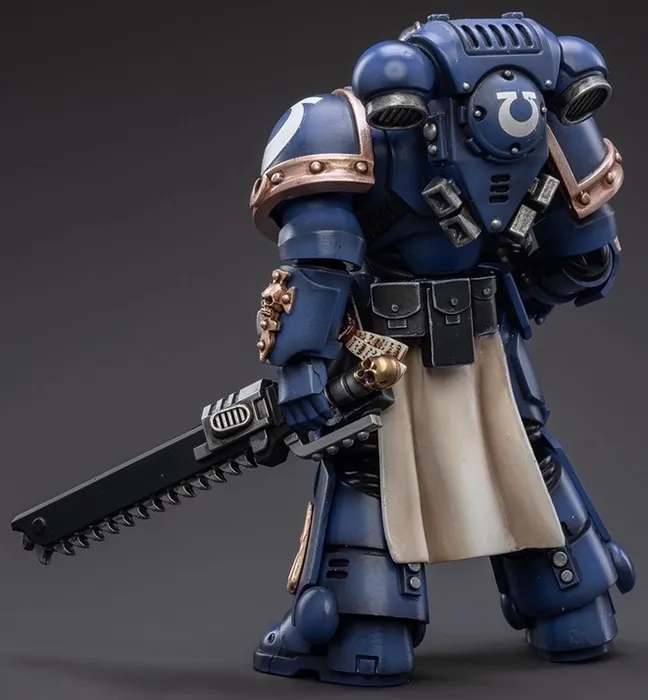 Ultramarines Primaris Lieutenant Horatius 1/18 Scale | Warhammer 40K | Joy Toy