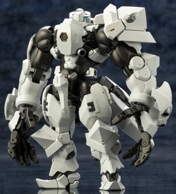 Governor Heavy Armor Type: Rook 1/24 Scale Model Kit | Hexa Gear | Kotobukiya