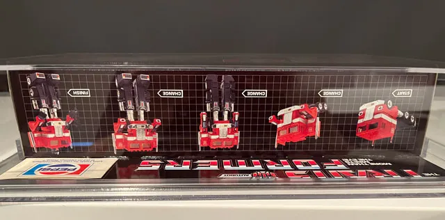 Transformers G1 Pepsi Optimus Prime | Hasbro