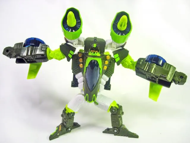 Crumplezone Voyager Class | Transformers Cybertron