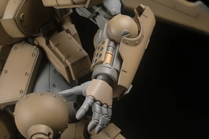 AS-5E3 Leynos Mass Production Type Renewal Version 1/35 Scale Model Kit | Assault Suits Leynos | PLUM