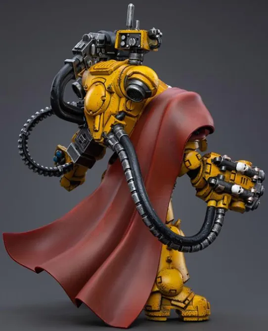 Imperial Fists Third Captain Tor Garadon 1/18 Scale | Warhammer 40K | Joy Toy