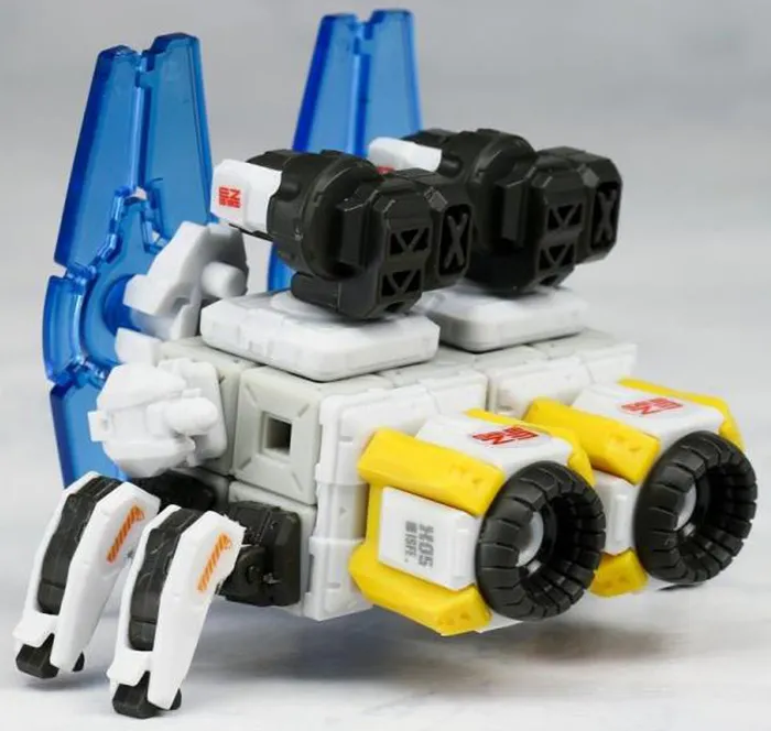 Astracraft Series Box of 6 Random Figures | TOYSEASY