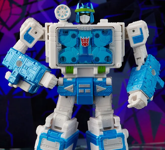 Soundwave IDW Shattered Glass Voyager Class | Transformers Generations Shattered Glass Collection