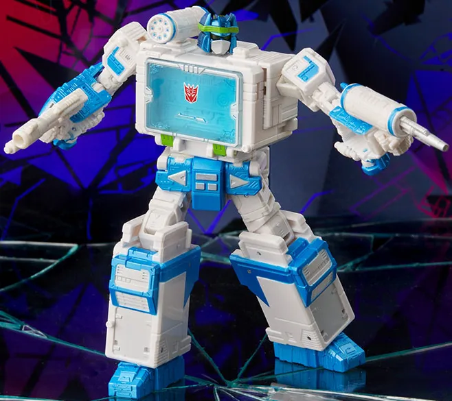 Soundwave IDW Shattered Glass Voyager Class | Transformers Generations Shattered Glass Collection