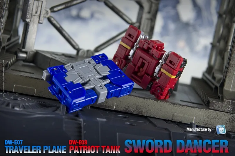 Sword Dancer DW-E07 Traveler Plane and DW-E08 Patriot Tank Set of 2 Anime Version | Dr. Wu