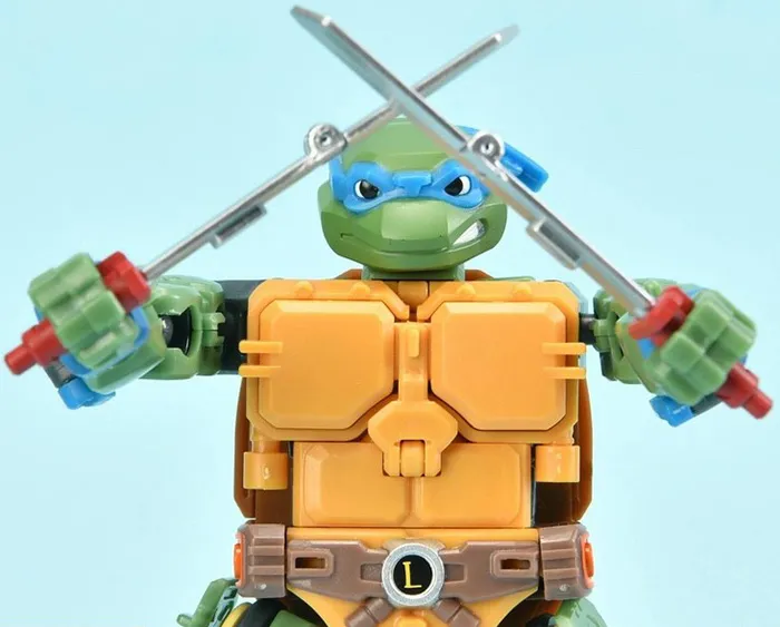 MB-21 Leonardo | Teenage Mutant Ninja Turtles | 52 Toys MegaBOX