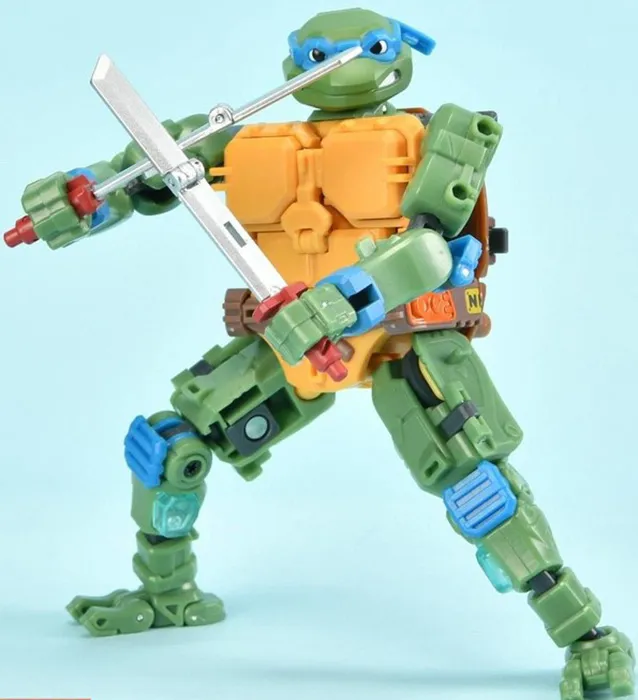 MB-21 Leonardo | Teenage Mutant Ninja Turtles | 52 Toys MegaBOX
