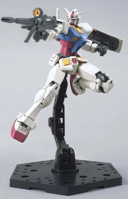 RX-78-2 Gundam Beyond Global 1/144 Scale High Grade Model Kit | Mobile Suit Gundam | Bandai Spirits
