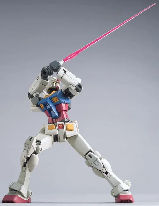 RX-78-2 Gundam Beyond Global 1/144 Scale High Grade Model Kit | Mobile Suit Gundam | Bandai Spirits