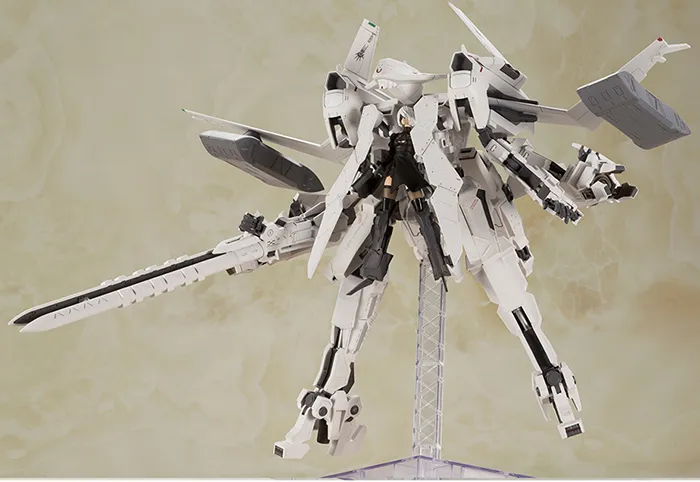 Flight Unit Ho229 Type-B and 2B (YoRHa No.2 Type B) Plastic Model Kit | Nier: Automata | Square Enix