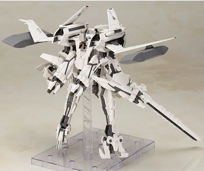 Flight Unit Ho229 Type-B and 2B (YoRHa No.2 Type B) Plastic Model Kit | Nier: Automata | Square Enix