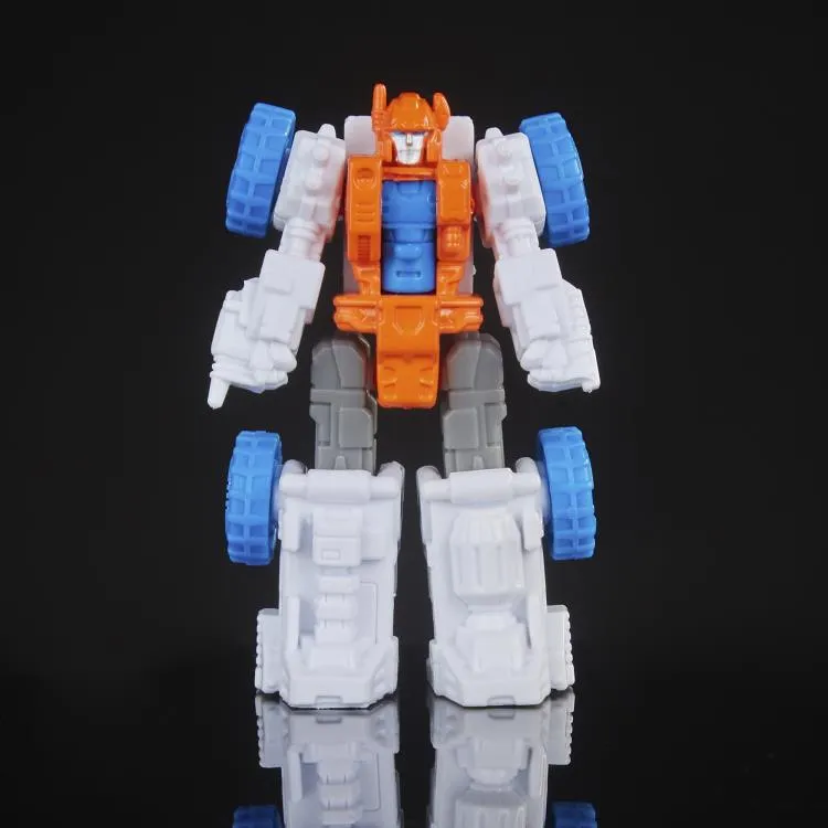 Guardian Robot and Lunar-Tread Legacy Titan Class | Transformers Generations Legacy