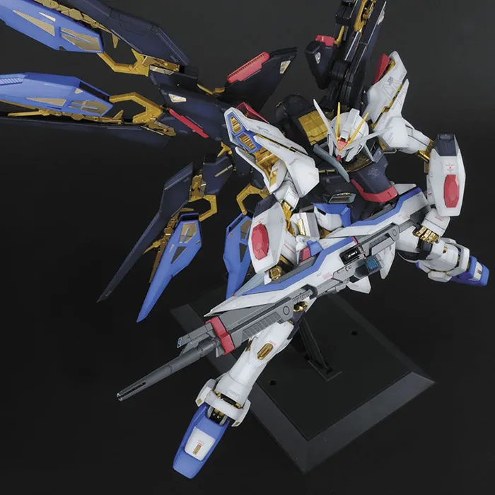 Strike Freedom Gundam Perfect Grade 1/60 Scale Model Kit | Mobile Suit Gundam SEED Destiny | Bandai Tamashii Nations