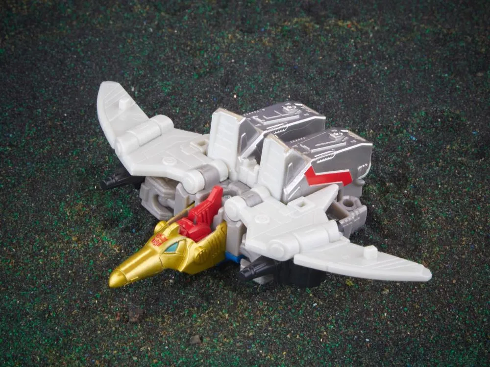 Dinobot Swoop Legacy Core Class | Transformers: Legacy Evolution