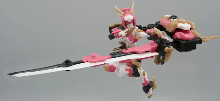 Sakura Edge 1/24 Scale Model Kit | Number 57 Armored Puppet | Creative Field