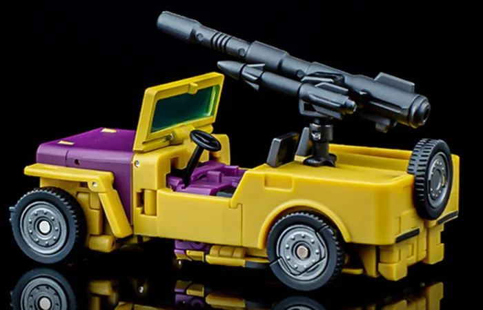 MS-B52 Arms Dealer Munitioner IDW Version | Magic Square