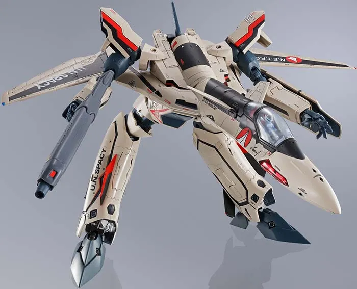 YF-19 Excalibur (Isamu Alva Dyson Use) DX Chogokin | Macross Plus | Bandai Spirits