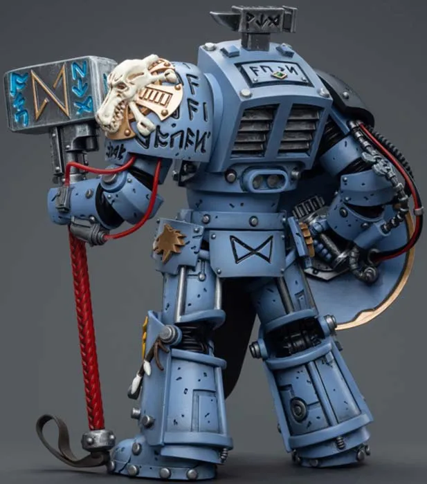 Space Wolves Arjac Rockfist 1/18 Scale | Warhammer 40K | Joy Toy 