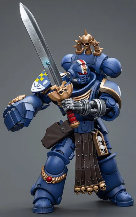 Ultramarines Lieutenant with Power Fist 1/18 Scale | Warhammer 40K | Joy Toy