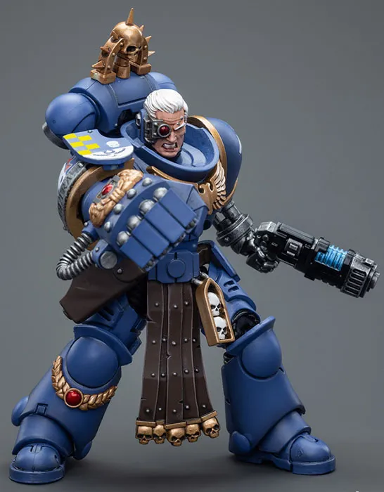 Ultramarines Lieutenant with Power Fist 1/18 Scale | Warhammer 40K | Joy Toy