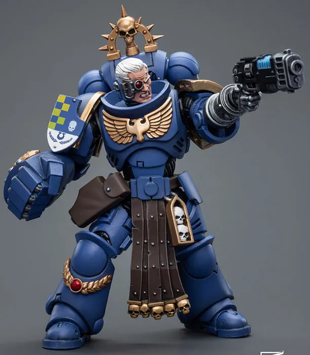 Ultramarines Lieutenant with Power Fist 1/18 Scale | Warhammer 40K | Joy Toy