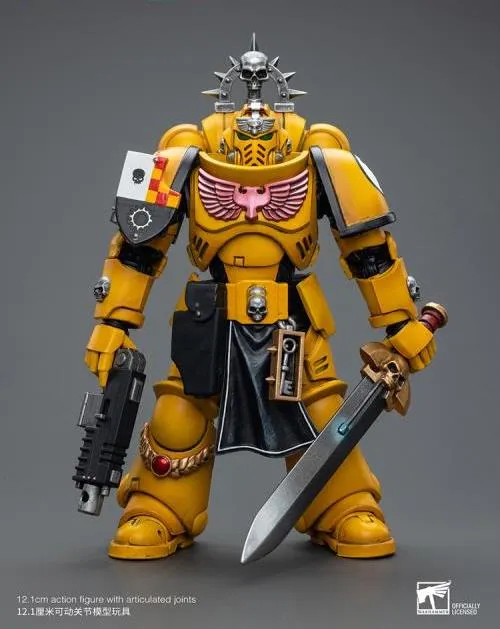 Imperial Fists Lieutenant with Power Sword 1/18 Scale | Warhammer 40K | Joy Toy