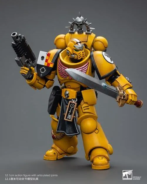 Imperial Fists Lieutenant with Power Sword 1/18 Scale | Warhammer 40K | Joy Toy