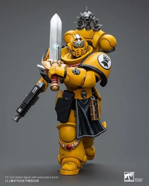 Imperial Fists Lieutenant with Power Sword 1/18 Scale | Warhammer 40K | Joy Toy