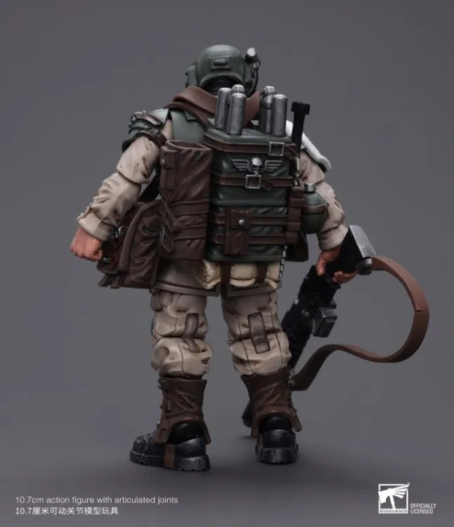 Astra Militarum Cadian Command Squad Veteran with Medi-Pack 1/18 Scale | Warhammer 40K | Joy Toy