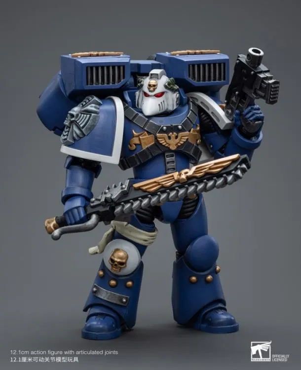 Ultramarines Vanguard Veteran with Chainsword and Bolt Pistol 1/18 Scale | Warhammer 40K | Joy Toy