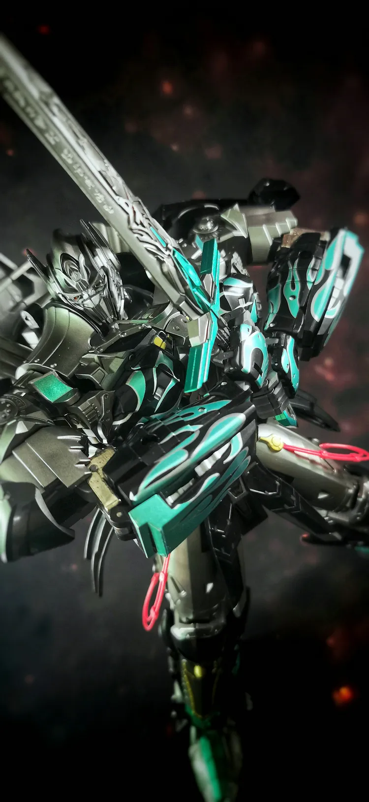 R-02B Challenger Black Version | Unique Toys
