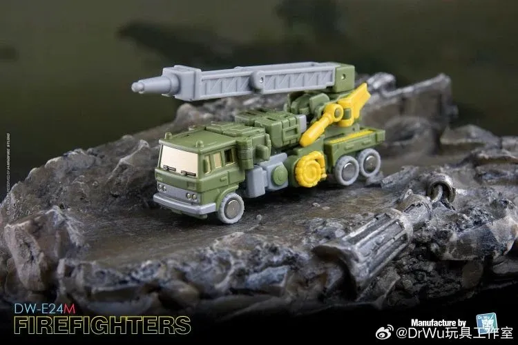 DW-E30 Iron Jack and DW-E24M Firefighters Set of 2 | Dr. Wu