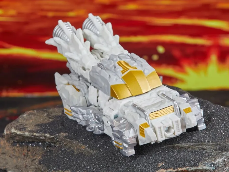 Infernac Universe Nucleous Legacy Deluxe Class | Transformers: Legacy United
