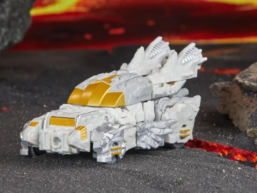 Infernac Universe Nucleous Legacy Deluxe Class | Transformers: Legacy United