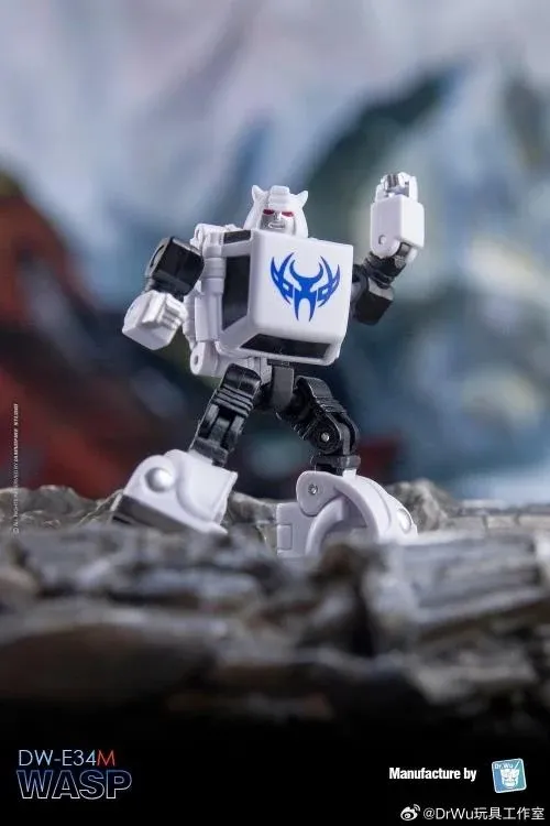 DW-E34M Wasp and DW-E35S Wingman Set of 2 | Dr. Wu