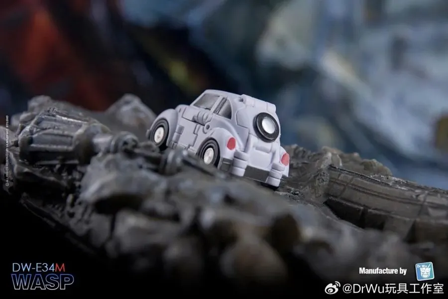 DW-E34M Wasp and DW-E35S Wingman Set of 2 | Dr. Wu