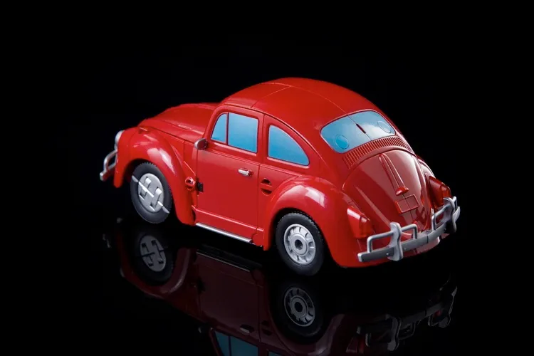 CS-02 Little Red | Collection Space