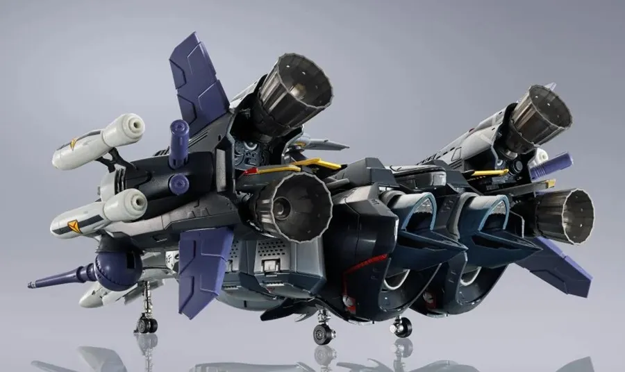 VF-25S Armored Messiah Valkyrie Ozma Lee Machine Revival Version DX Chogokin | Macross Frontier | Bandai Spirits