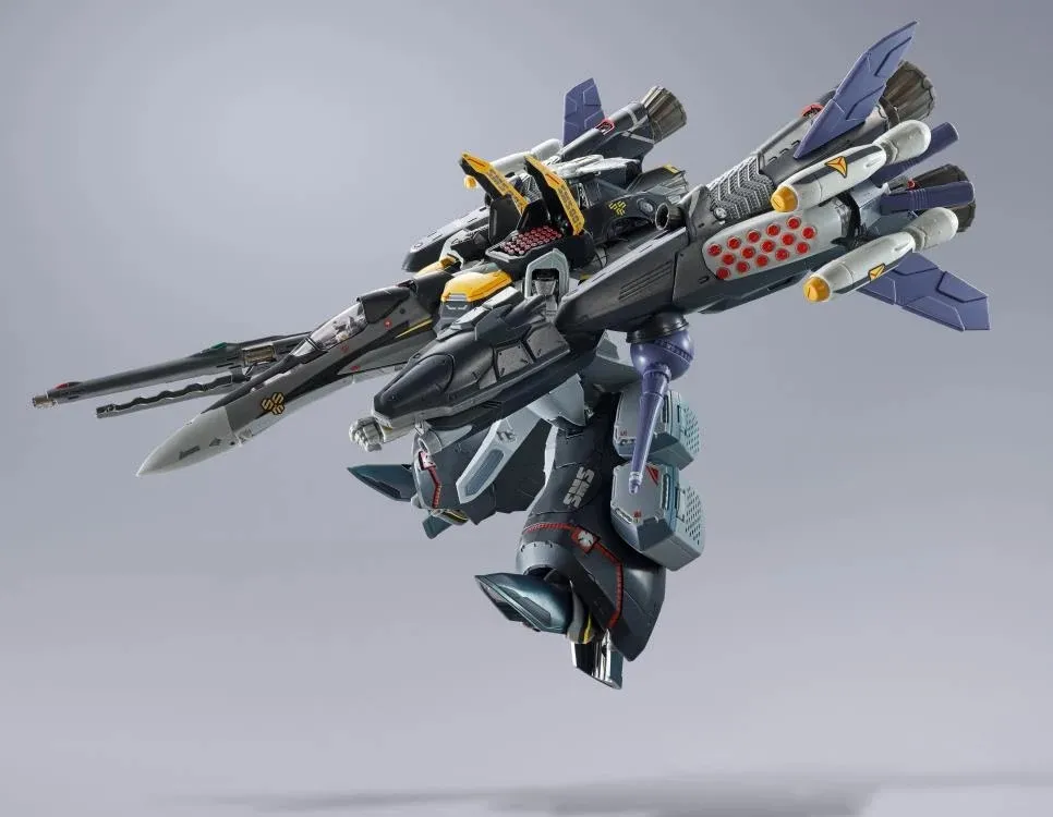 VF-25S Armored Messiah Valkyrie Ozma Lee Machine Revival Version DX Chogokin | Macross Frontier | Bandai Spirits
