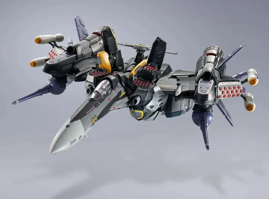 VF-25S Armored Messiah Valkyrie Ozma Lee Machine Revival Version DX Chogokin | Macross Frontier | Bandai Spirits