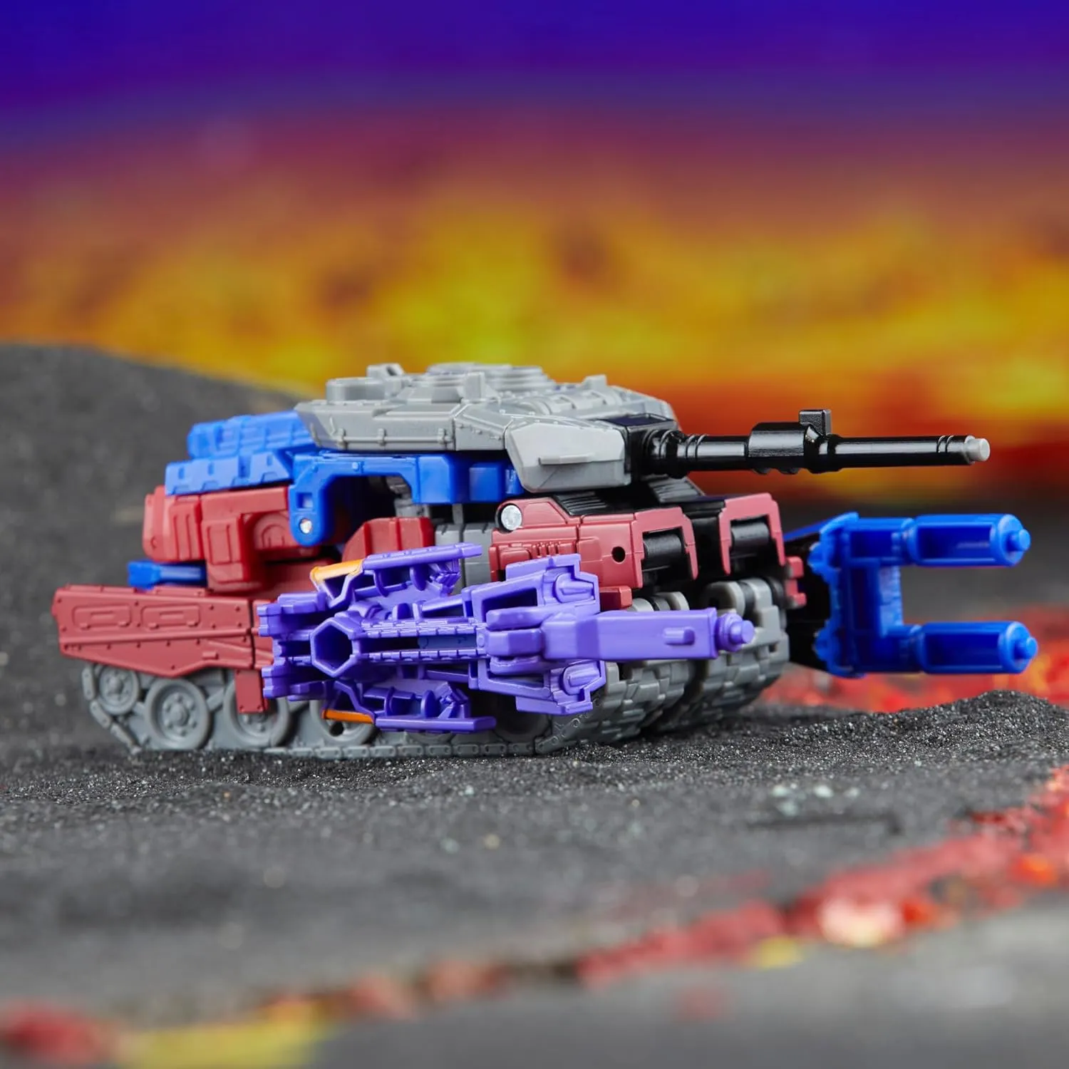 G1 Universe Autobot Quake Legacy Deluxe Class | Transformers Generations Legacy
