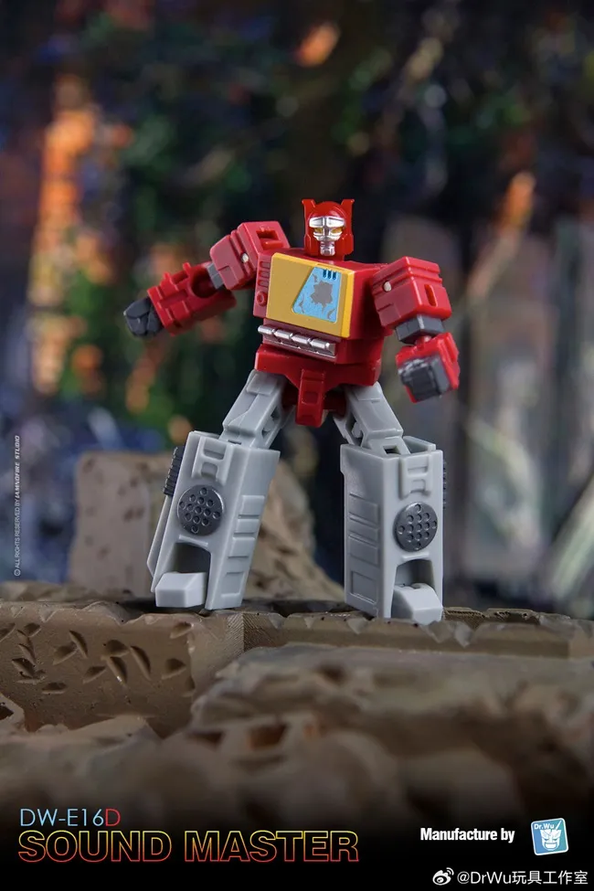 DW-E02D Monitor and DW-E16D Sound Master Battle Damaged Version Set of 2 | Dr. Wu