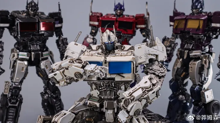 MM-01W Leader White Version | Magnificent Mecha