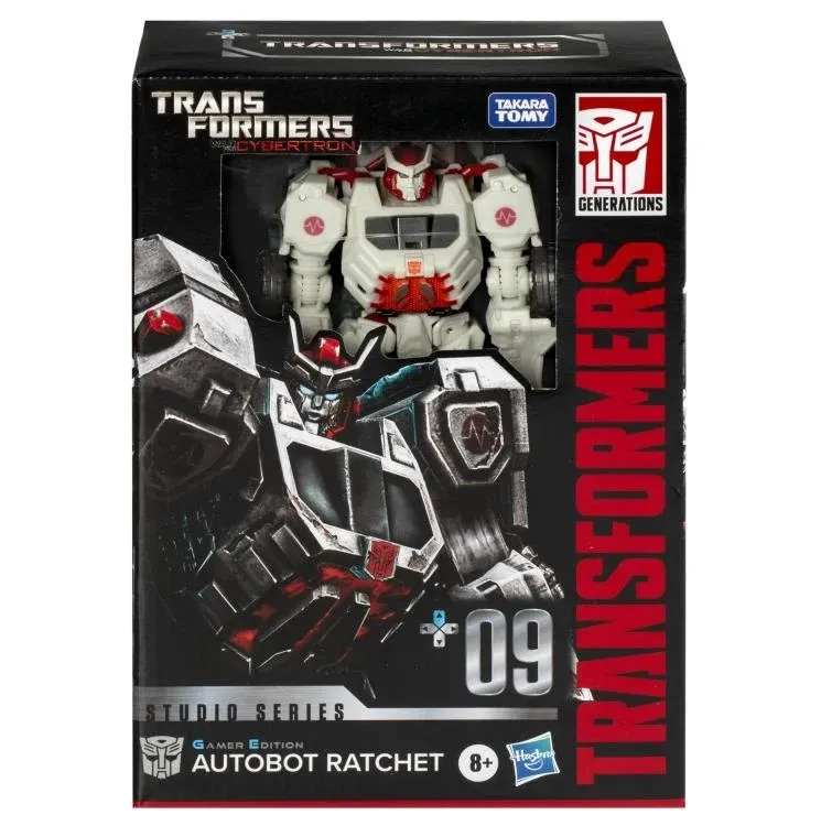 09 Autobot Ratchet Gamer Edition Voyager Class | Transformers Studio Series | Transformers: War for Cybertron