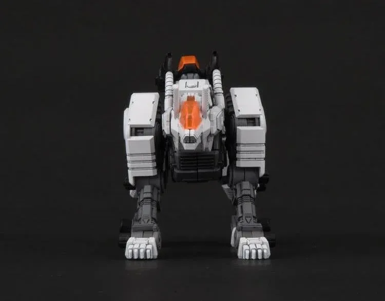 RMZ-003 Command Wolf Model Kit 1/100 Scale | Zoids Realize Model | Takara Tomy