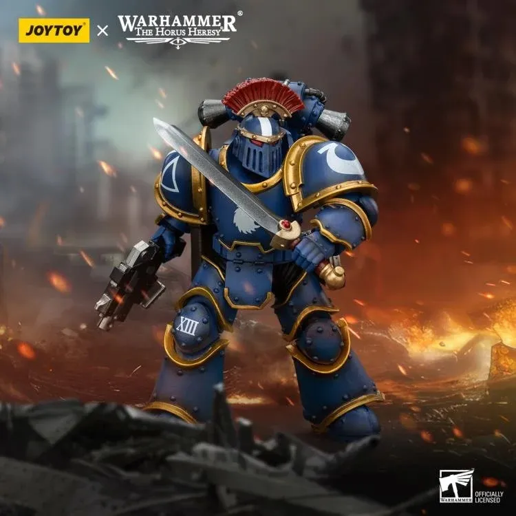 Ultramarines MKIII Legionaries Sergeant with Power Sword 1/18 Scale | Warhammer 40K: The Horus Heresy | Joy Toy