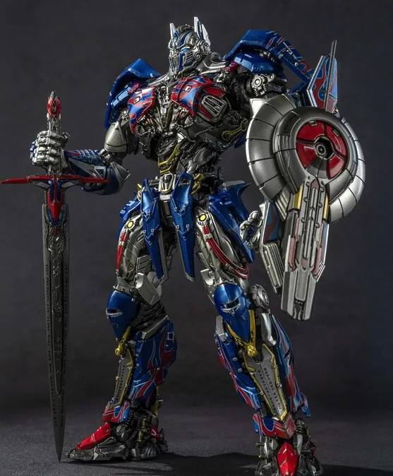 Optimus Prime AMK Pro Series Model Kit | Transformers: The Last Knight | Yolopark
